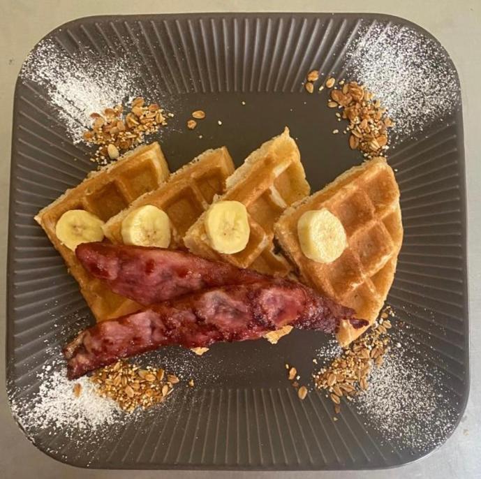 Real Hispano Valladolid  Exterior foto Brussels waffles with banana and chocolate